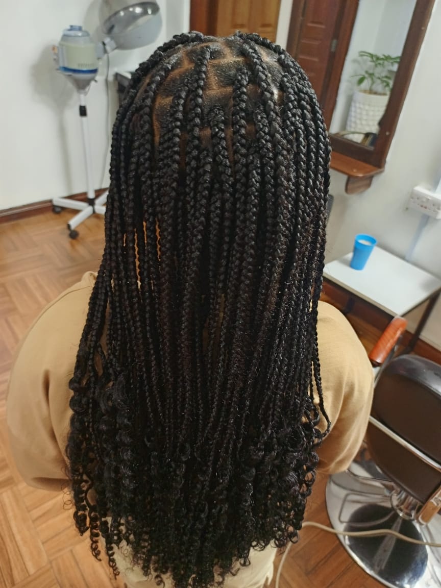 Knotless braids